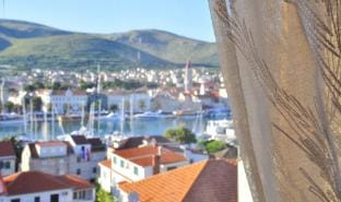 Stunning view suite with balcony Apartment in Trogir