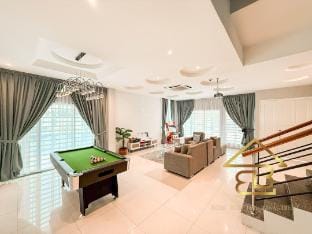 Fairy 2 Pool Villa (Karaoke+Huge Activities Venue) Vacation rental in Ipoh