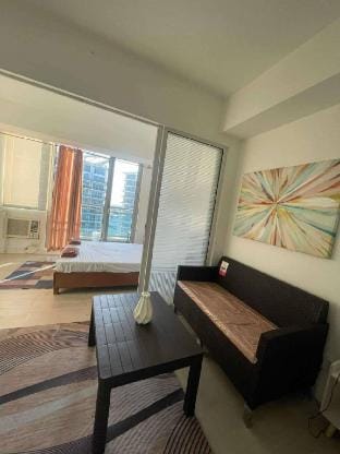 Sunset and Breeze by Azure - Overlooking Unit Vacation rental in Paranaque