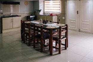 Adorable 4 Bedroom House Vacation rental in Gauteng