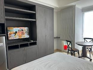 Boutique, Expat-Friendly Menteng Park Suite Vacation rental in Jakarta