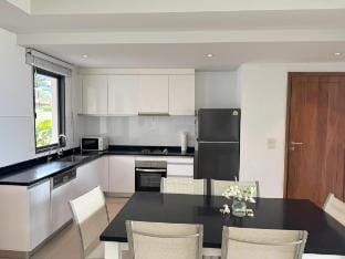 Avenue Villa - private pool near Bangtao beach Villa in Choeng Thale