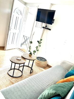 Studio with terrace near the Stadium & Parc Expo Apartment in Vaulx-en-Velin