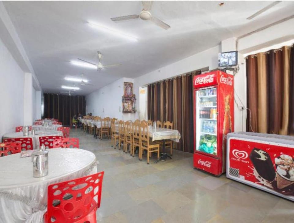 Goroomgo Ramnivas Hotel & Restaurant Udaipur Hotel in Udaipur