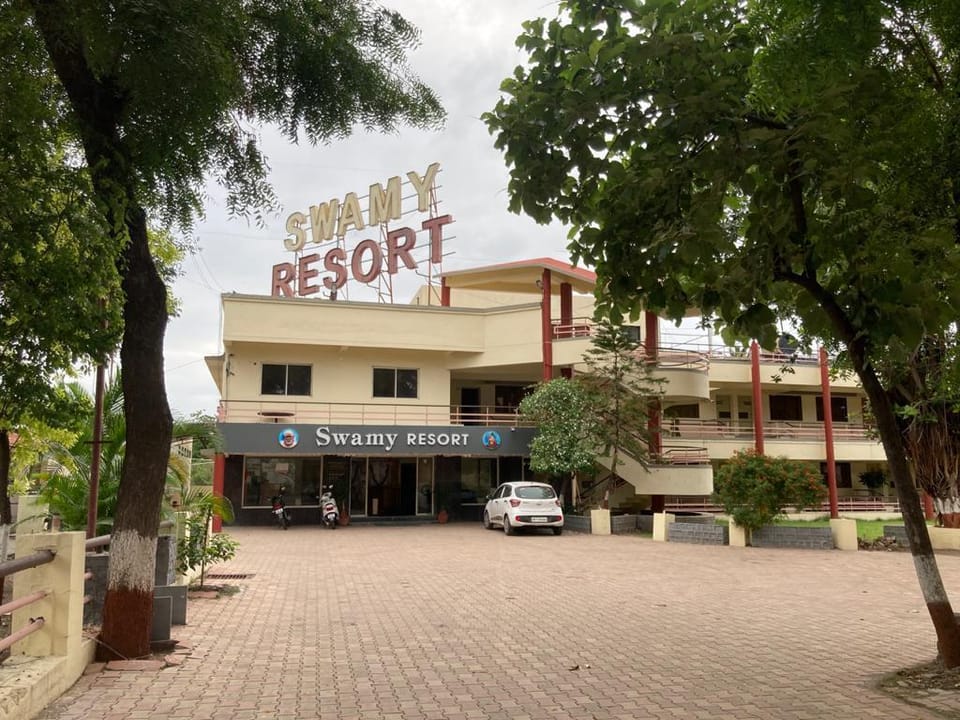 Swamy Resort Hotel in Maharashtra