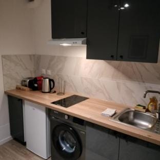 Favorite Hangout Apartment in Saint-Denis, France