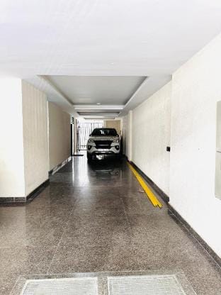 Divine India Service Apartment , J -267, Studio Apartment in New Delhi