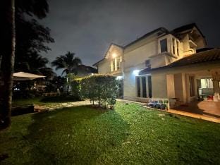 JB Mount Austin Big Group Stay 14Pax Near CIQ Vacation rental in Johor Bahru