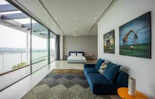 Lost Traveller| 10BR PVTVilla with a view | LT1003 Vacation rental in Goa, India