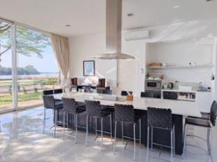 Riverlens poolvilla Villa in Thailand