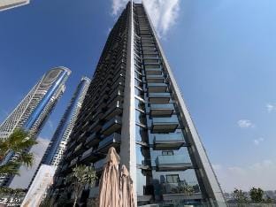 Luxurious 2BR | Partial Burj View l King size Bed Vacation rental in Dubai