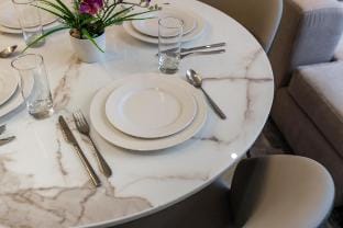Modern 3BR | City View l King size Bed Vacation rental in Dubai