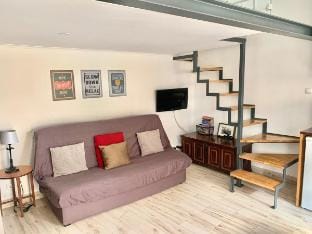 Studio apartment with private terrace in Cascais Vacation rental in Estoril