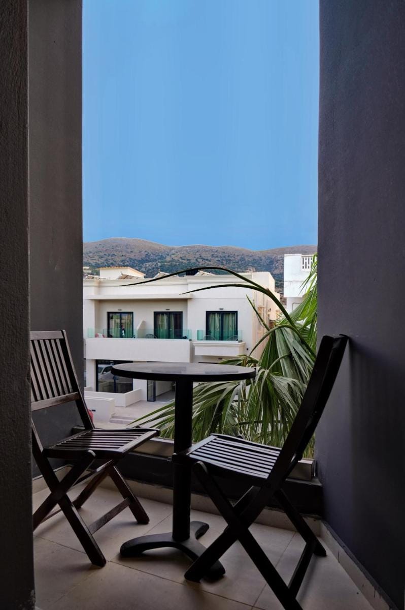 PEARL BOUTIQUE Hotel BEACH ROAD MALIA Hotel in Malia, Crete