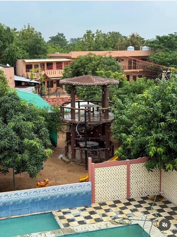 DHANLAKSHMI ORCHARD Hotel in Gujarat