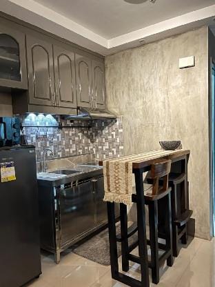 Compact Urban Studio-Type Apartment in Paranaque