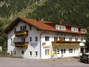 Apartment in Zugspitz Arena near Cycle Path Apartment in Tyrol