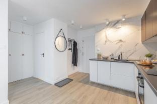 Jana Pawła II 26, Cozy Urban Retreat Vacation rental in Warsaw