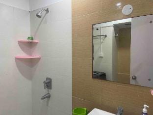 Aesthetic Xanadu Studios Near Airport, CC2 Mall Apartment in Kolkata