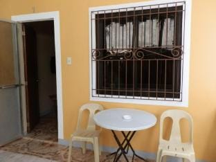 The Blue Pagong room 1 Apartment in Puerto Galera