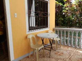 The Blue Pagong room 1 Apartment in Puerto Galera