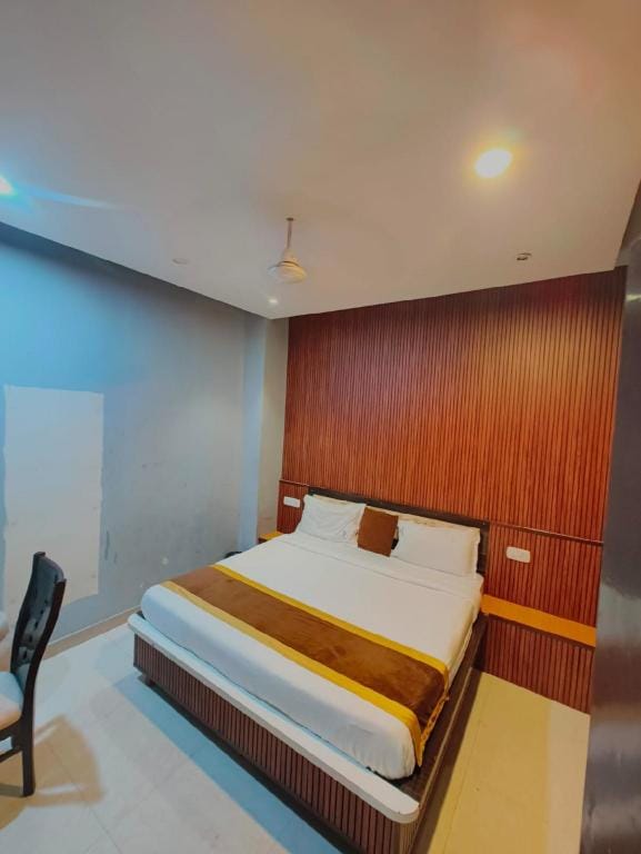 The royal hotel Hotel in Uttar Pradesh