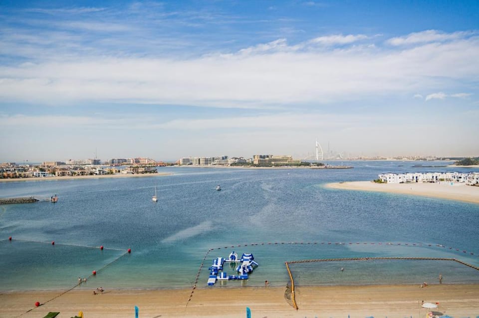 Your Private Beach with Sea View & Crib - Palm 2BR Hotel in Dubai