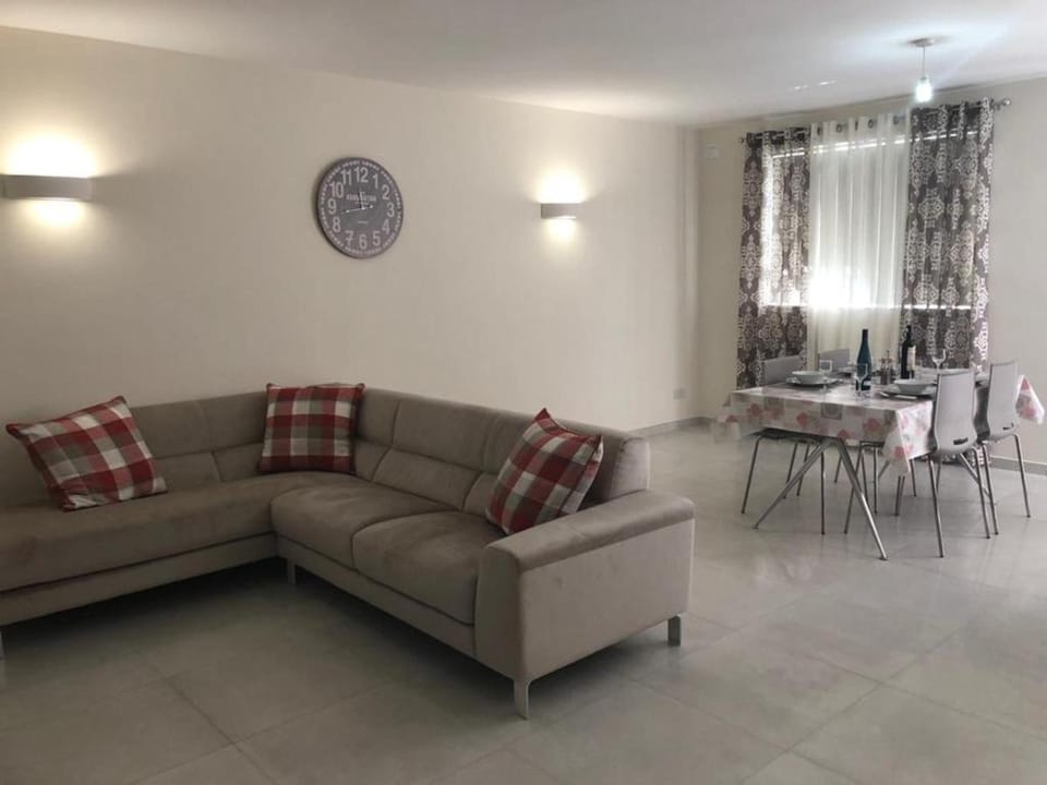 Sea View 2 Bed Apartment Close To Beach Hpi7738 Apartment in Marsaskala