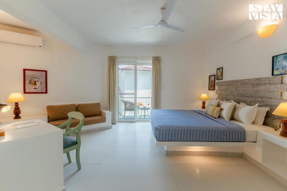 StayVista at Suite De Emerald Apartment in Mandrem