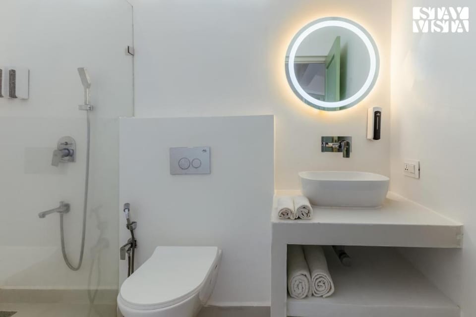 StayVista at Suite De Emerald Apartment in Mandrem