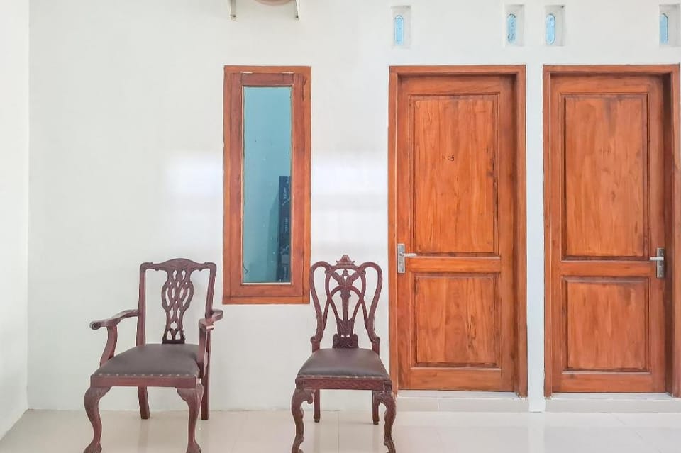 RedDoorz Syariah near Alun-Alun Kudus Hotel in Indonesia