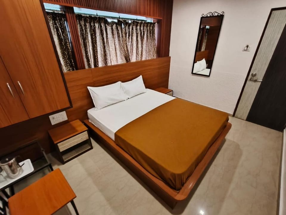 Hotel Girija Residency Hotel in Karnataka