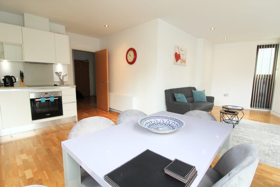 Tooley Street Apartments by Viridian Apartments Apartment in London Borough of Southwark