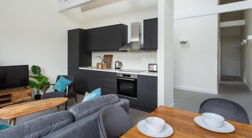 Viridian Apartments - Queen's Park Hotel in City of Westminster