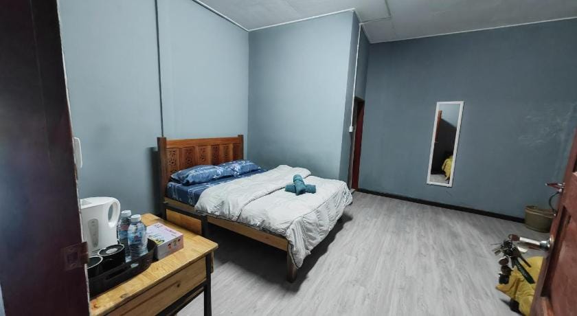 ROOM STAY TOK WAN 1 Hotel in Besut