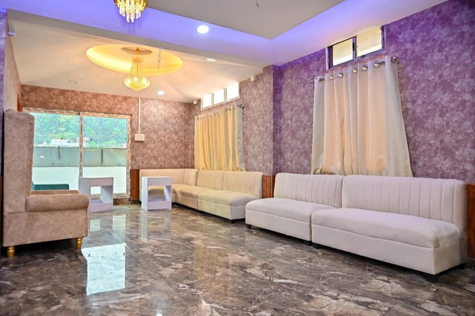 Holiday Inn Guest House Hotel in Bangladesh