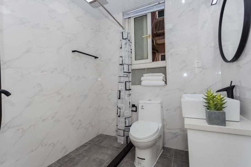 CityHome-4BRs,Nanjing Rd,People's Square,The Bund Apartment in Shanghai