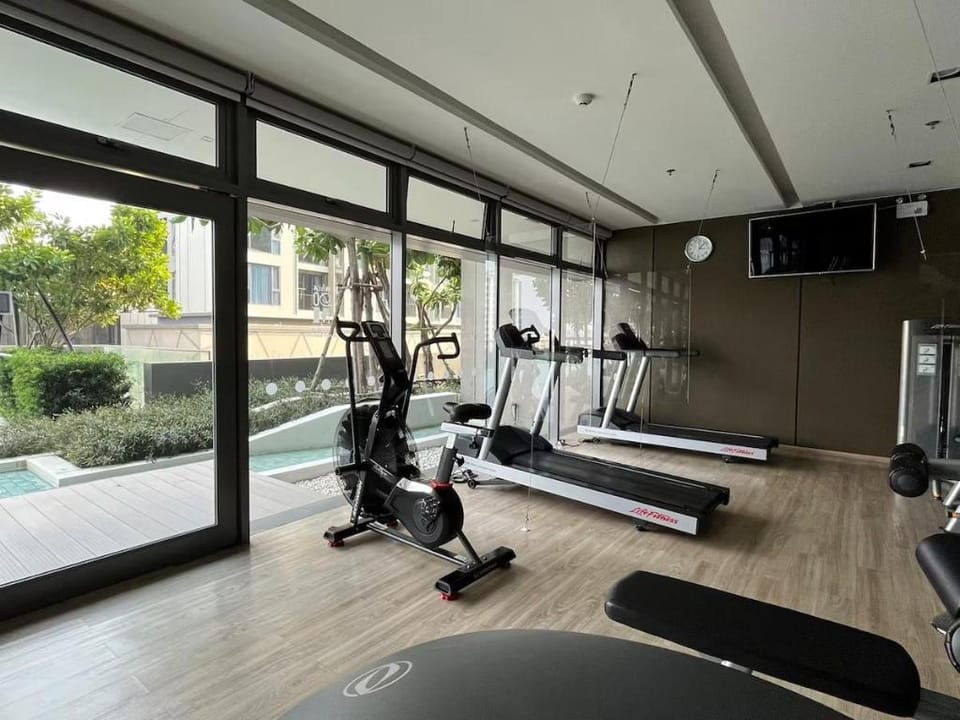 Luxury condo - BTS Punnawithi - Pool, Gym, Sauna Apartment in Bangkok