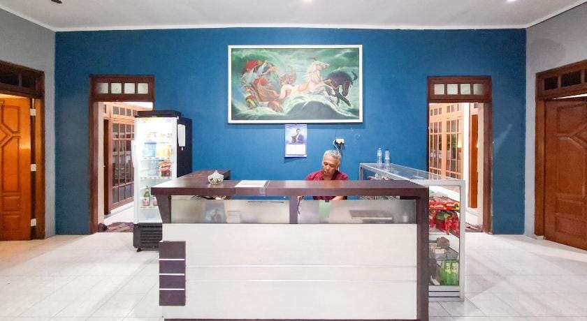 Hotel Djaya RedPartner near Alun Alun Nganjuk Hotel in East Java