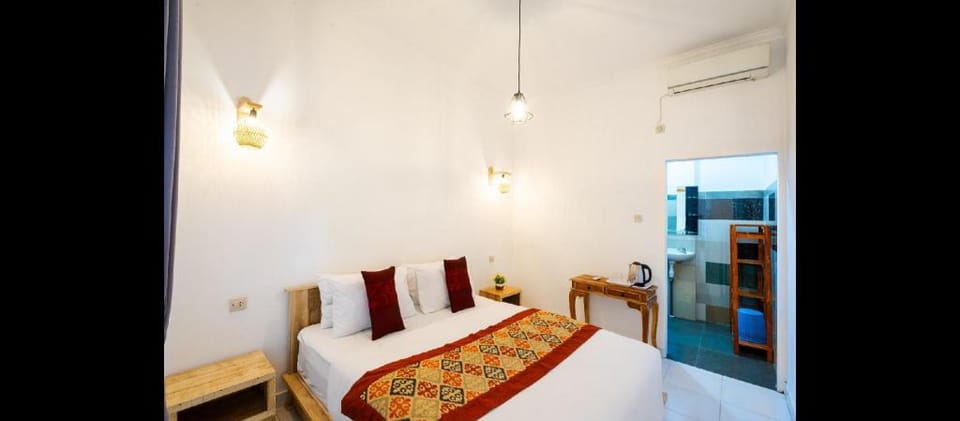 Mahayana guest house bali Bed and Breakfast in Kediri