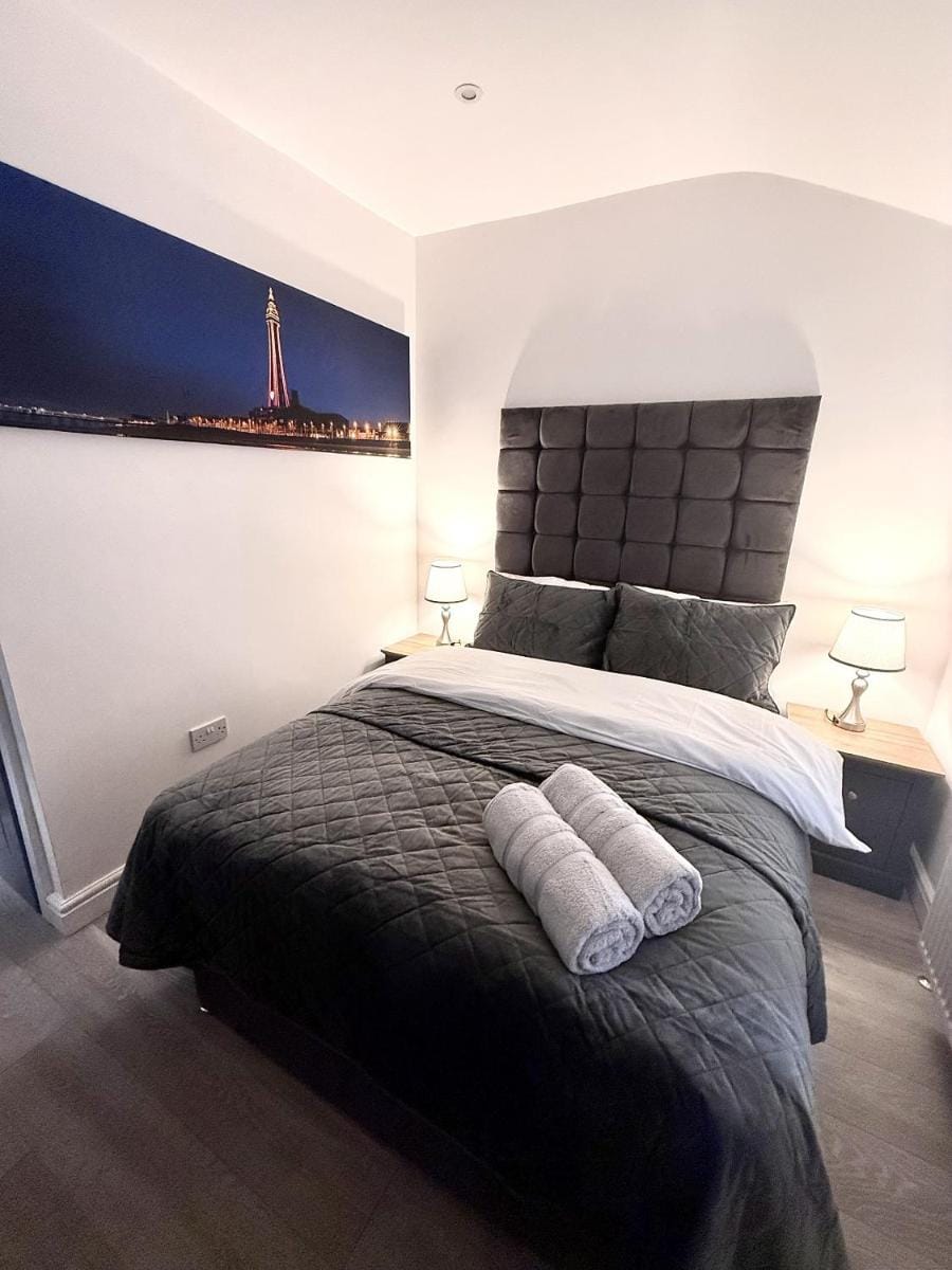 Hornby Hottub and Jacuzzi Suites Apartment in Blackpool