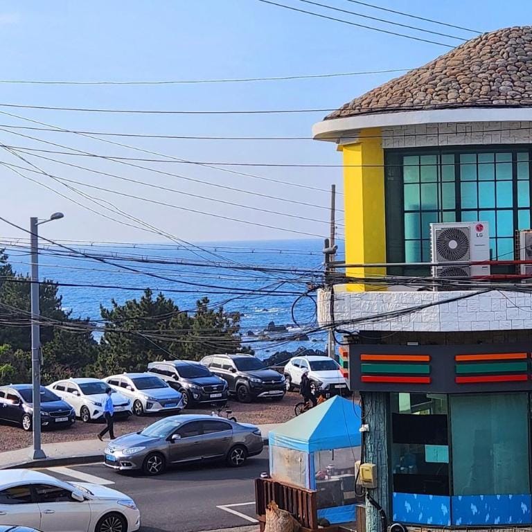 Jeju Dodubong Pension Bed and Breakfast in South Korea
