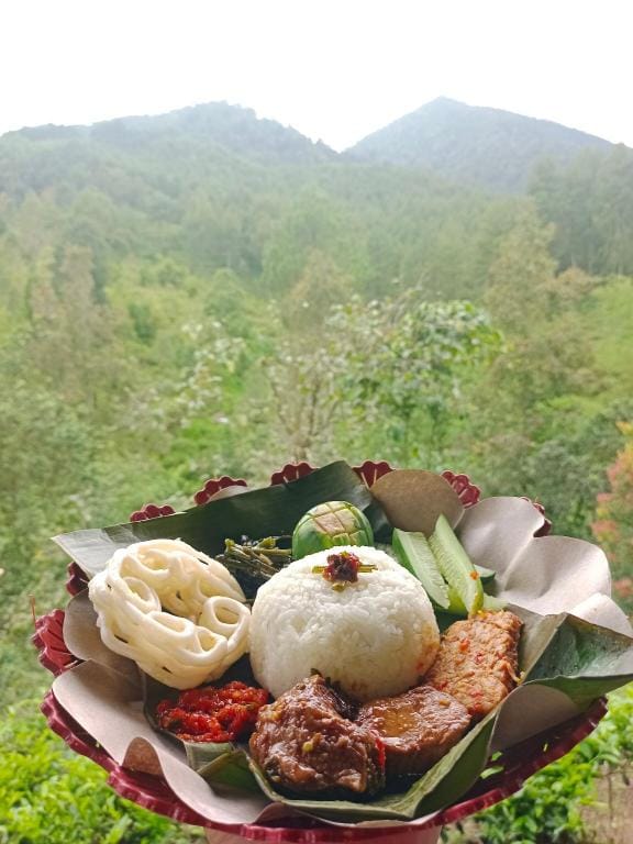 Private Cottage Saung Gunung Hotel in Bandung