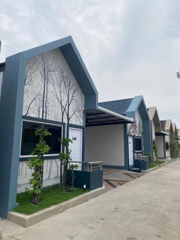 เดอะเกรซ รีสอร์ต สุรินทร์ Resort in Laos
