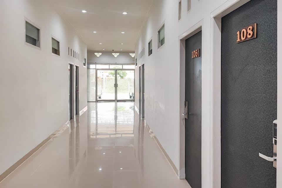 Urbanview Hotel Syariah near RSIA Annisa Jelutung Jambi Hotel in Indonesia
