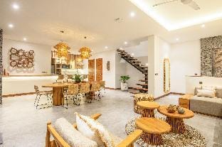 sol N1  Incredible 4 Bds villa near Finns club Villa in North Kuta