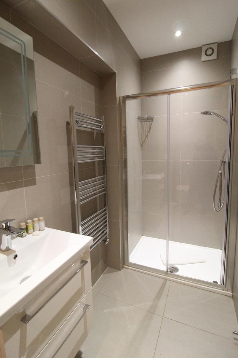West Finchley by Viridian Apartments Apartment in London