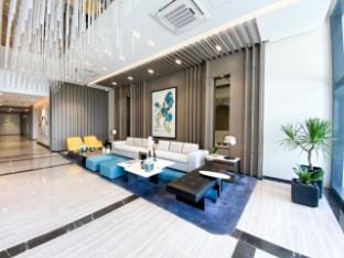 BGC, Taguig Manila, Uptown 2 Apartment in Makati