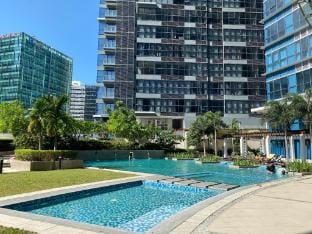 BGC, Taguig Manila, Uptown 2 Apartment in Makati
