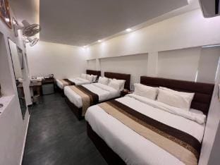 Hotel Ganges Majestic  Apartment in Uttar Pradesh